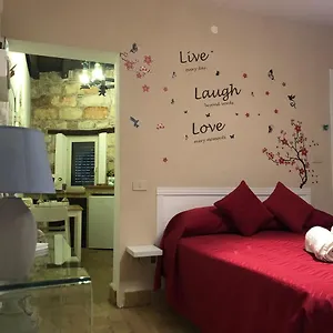 https://la-casa-del-cedro-palermo.sicilyhotelsitaly.net