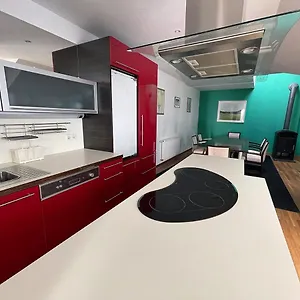 بيت شباب Metro