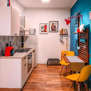 https://casuzzamia.sicilyhotelsitaly.net
