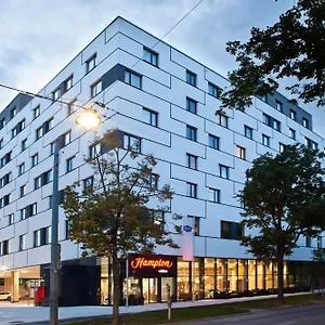 3* מלון Hampton By Hilton Messe