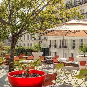 vizitați hotelul