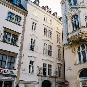  Daire Living Center
