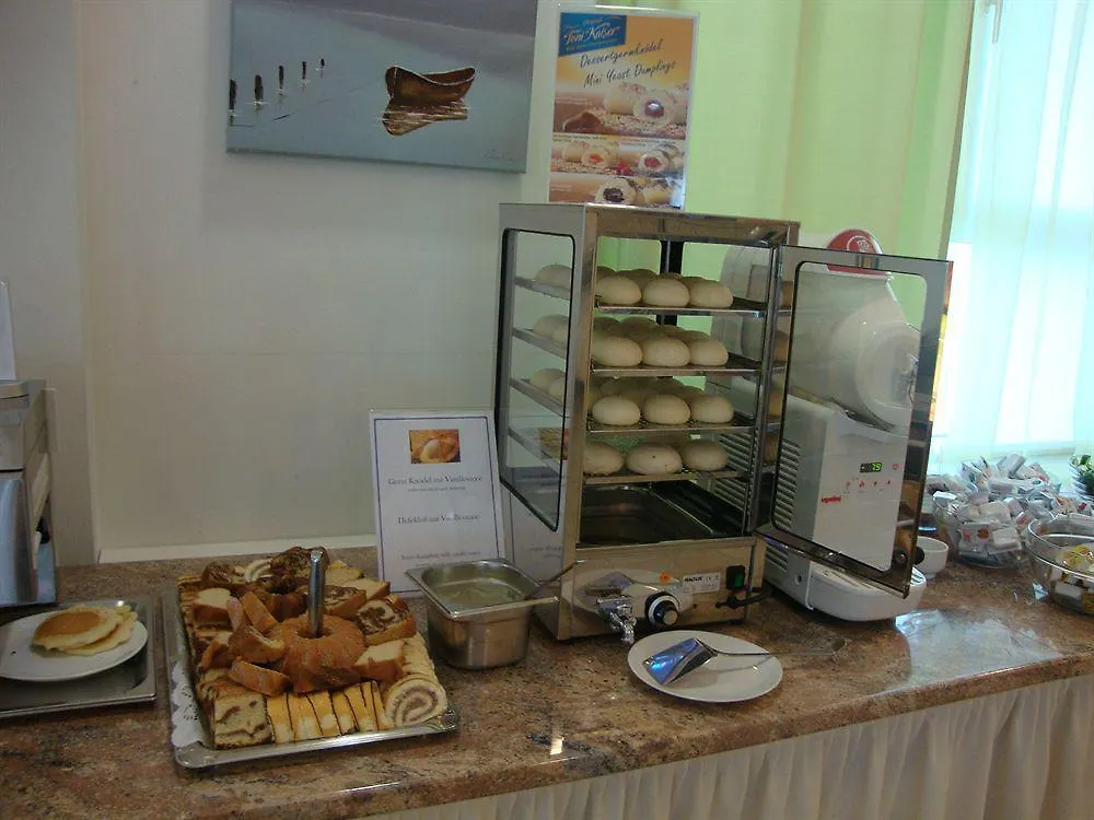 Lenas Donau Hotel Vienna 3*,  Austria