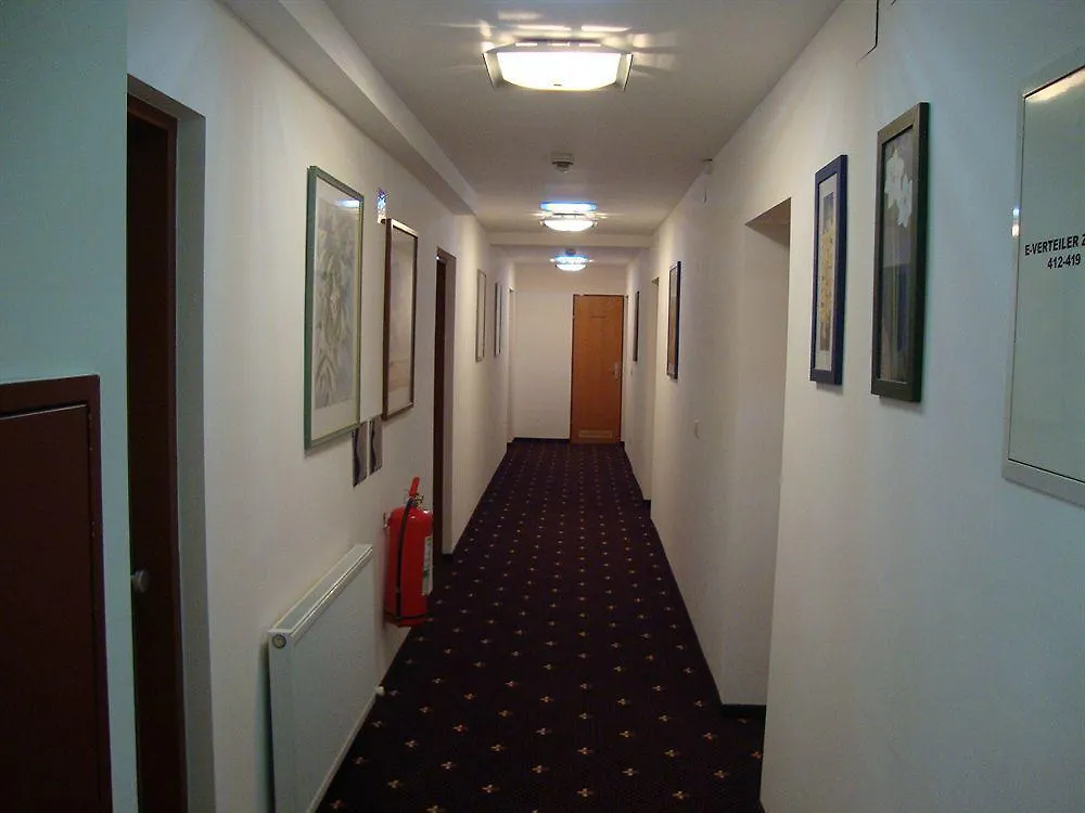 Lenas Donau Hotel Wien