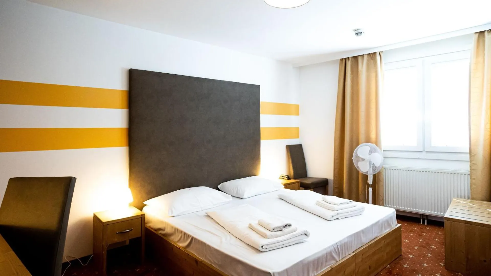 Lenas Donau Hotel Wien