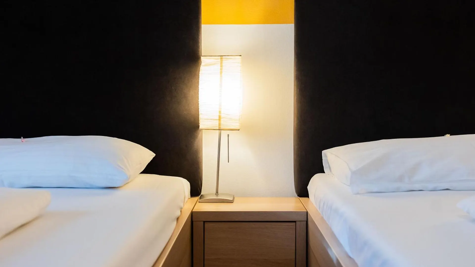 Lenas Donau Hotel Wien