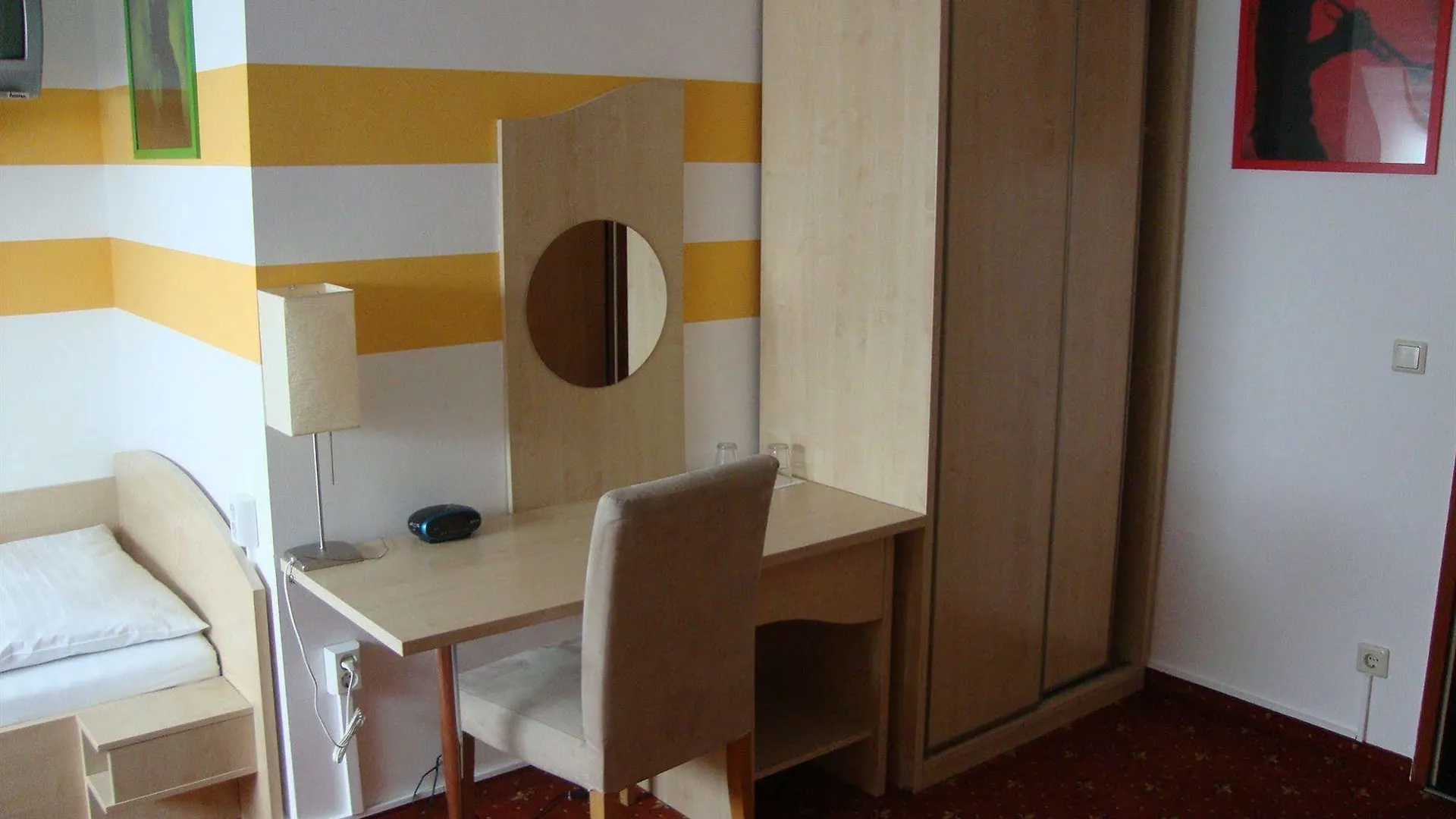 Lenas Donau Hotel Wien