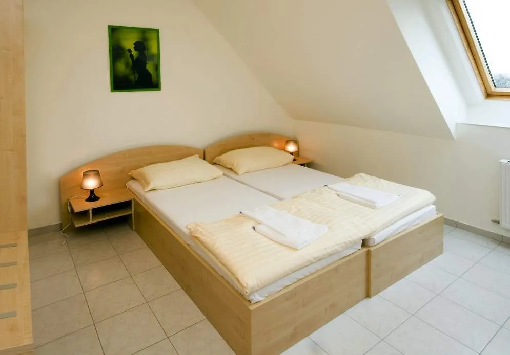 Lenas Donau Hotel Wien Österrike
